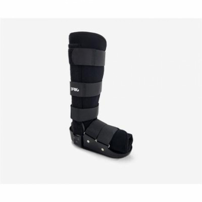 JEWETT HYPEREXTENSION BRACE WITH THREE-DIMENSIONAL STERNAL ADJUSTMENT